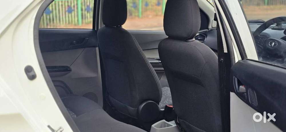 Tata Tiago 1.05 Revotorq Xt Option, 2023, Petrol