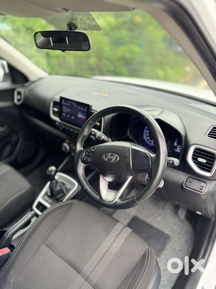 Hyundai Venue, 2021, Petrol