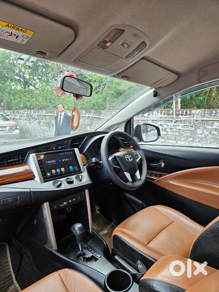 Toyota Innova Crysta 2.7 Gx Limited Edition At 7 Str, 2017, Petrol