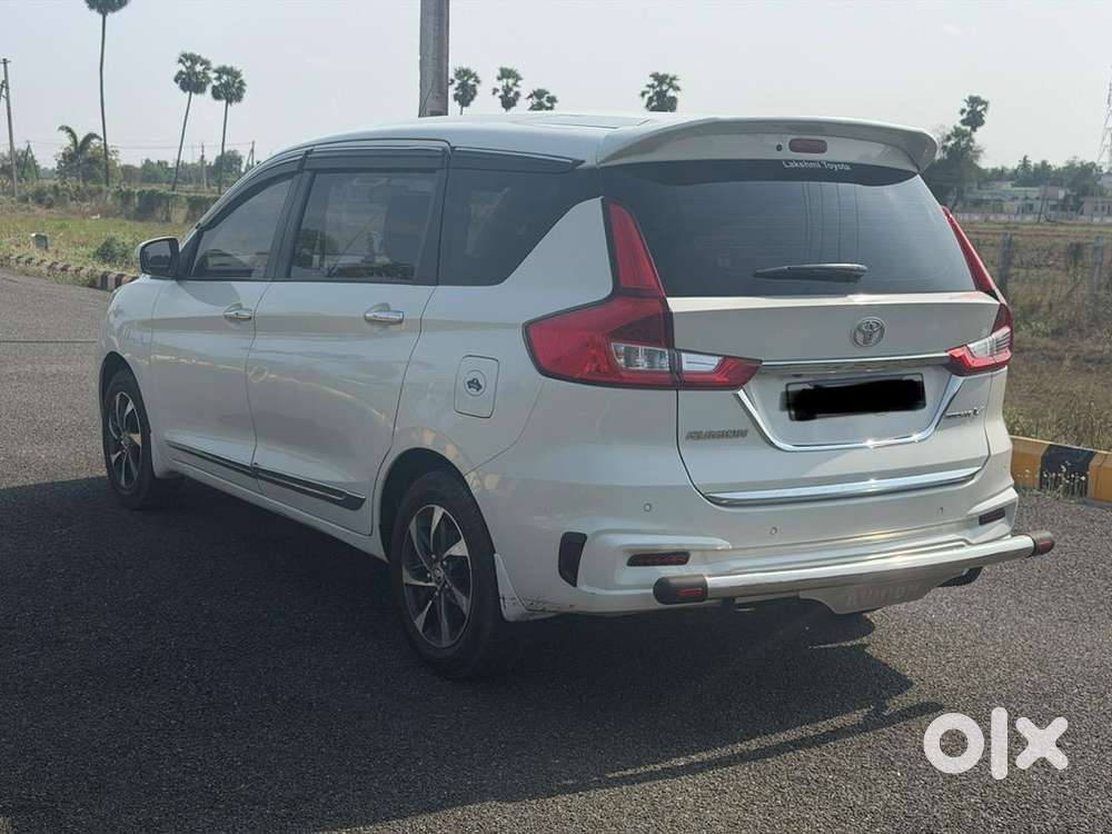 Toyota Rumion 2023 Petrol 50000 Km Driven-mini Crysta At