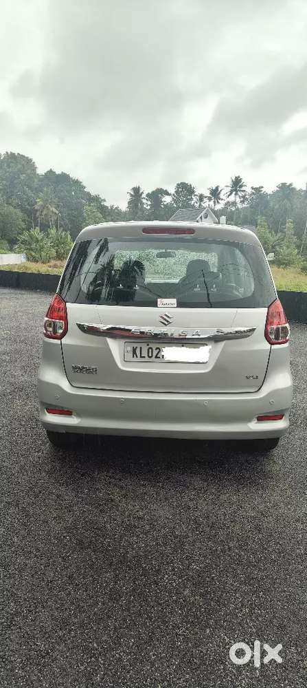 2018 Maruti Suzuki Ertiga Vxi Abs