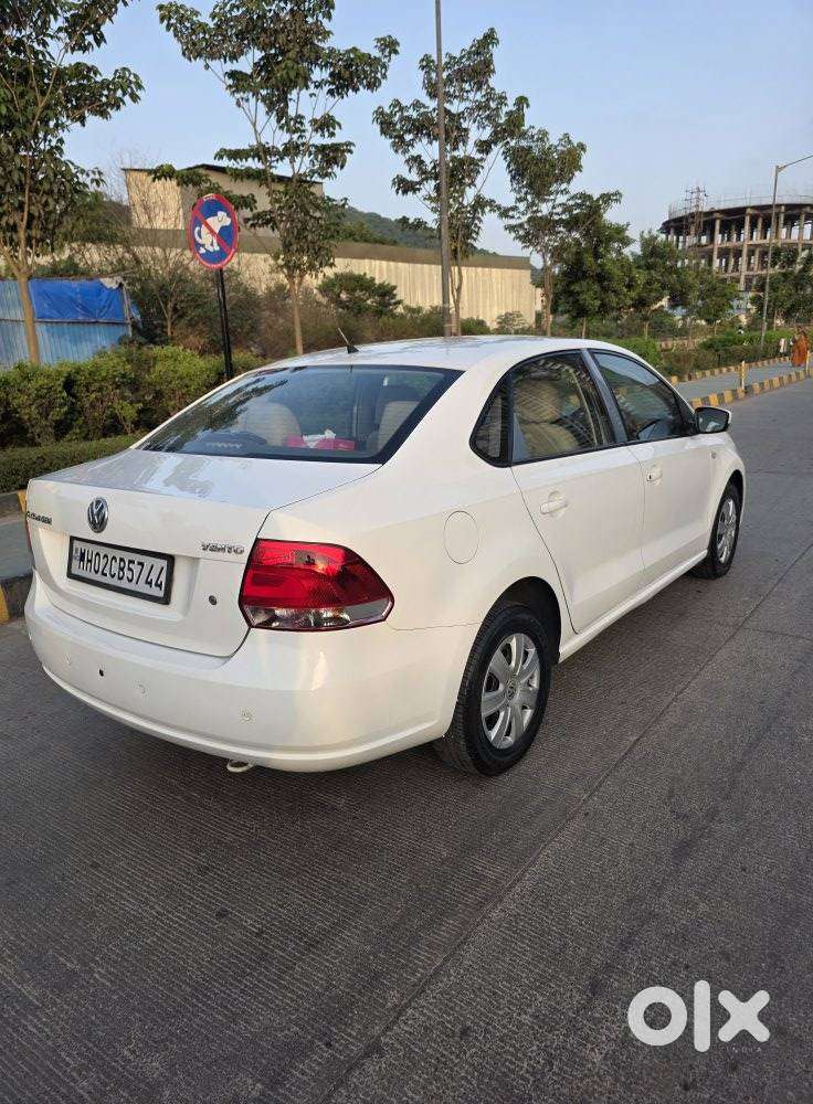Volkswagen Vento 2010-2013 Petrol Trendline, 2011, Petrol
