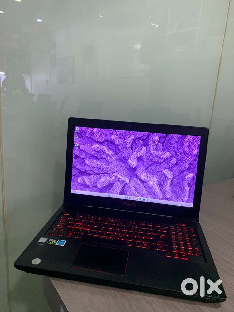 Asus Notebook PC i7 processor 8thgen 8GB 256GB with wrnty