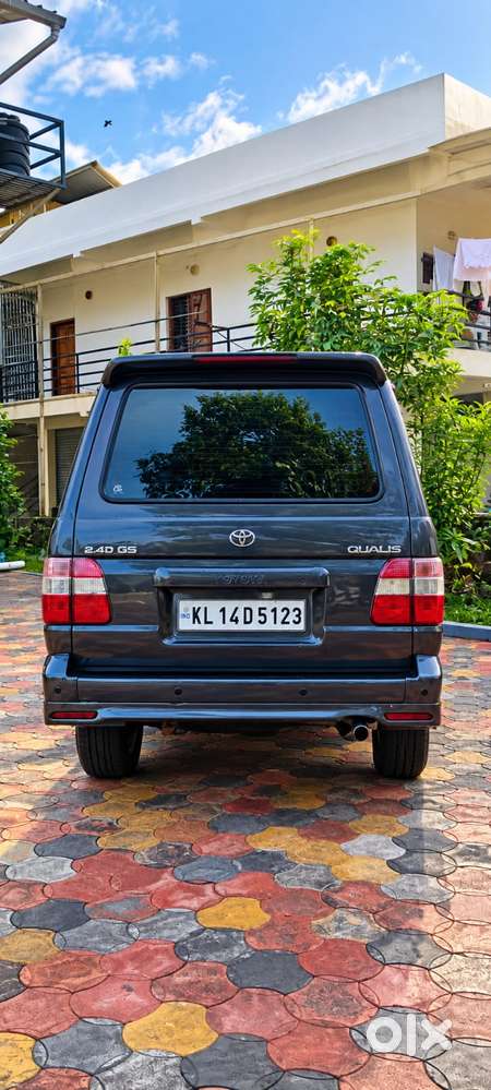 Toyota Qualis, 2003