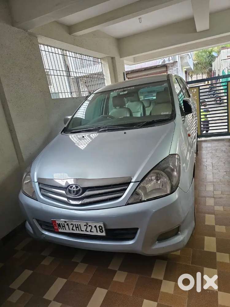 Toyota Innova 2.5 V 2011
