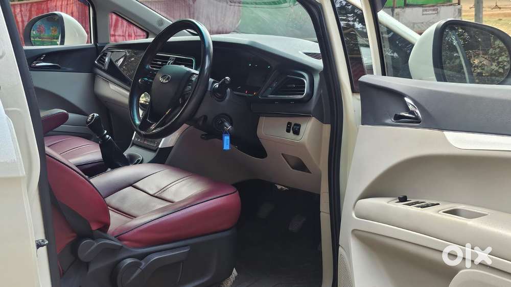 Mahindra Marazzo M6 8str, 2021, Diesel