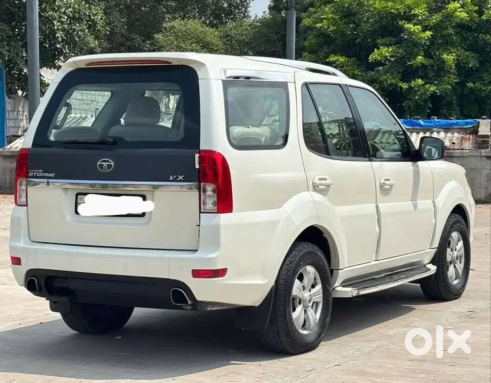 Tata Safari Storme 2015 Diesel 45000 Km Driven