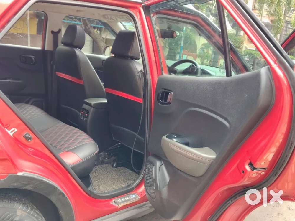 Hyundai Venue Sx Dual Tone Turbo, 2019, Petrol