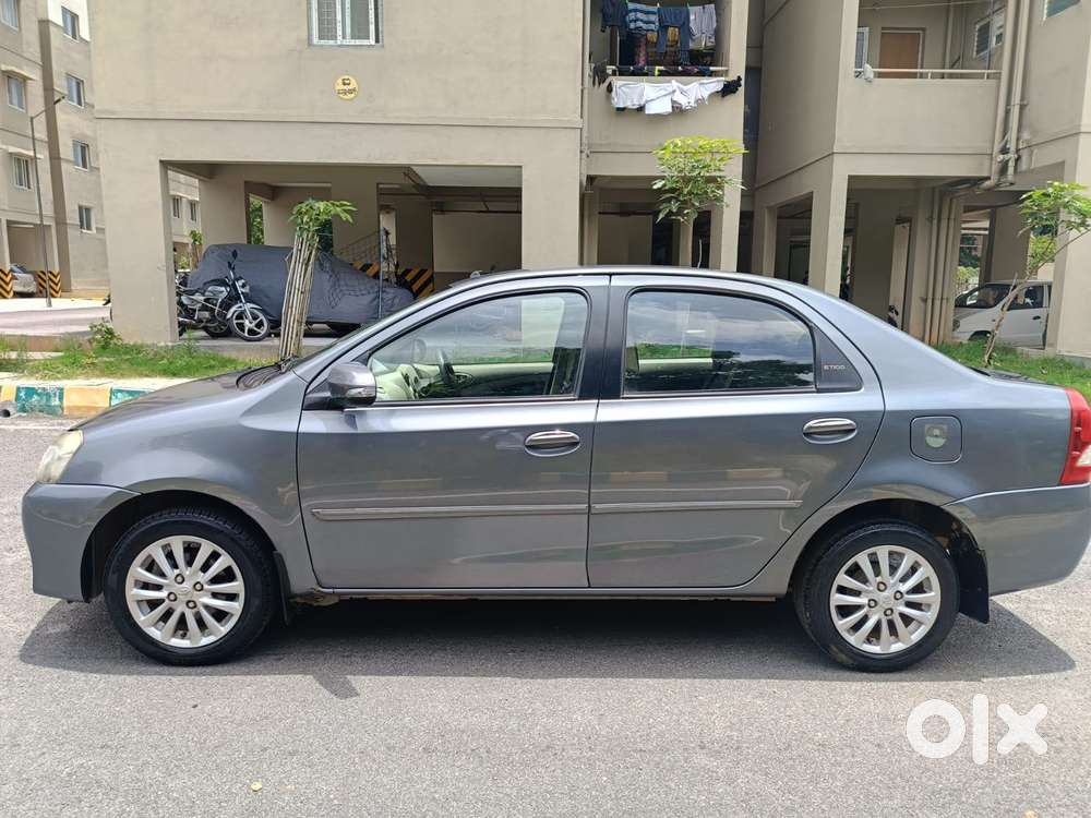 Toyota Etios 2013-2014 V, 2013, Petrol