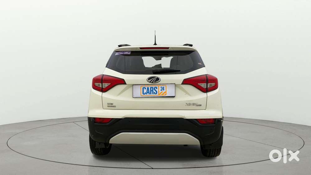 Mahindra Xuv300 1.2 W8 (o) Amt Petrol, 2021, Petrol