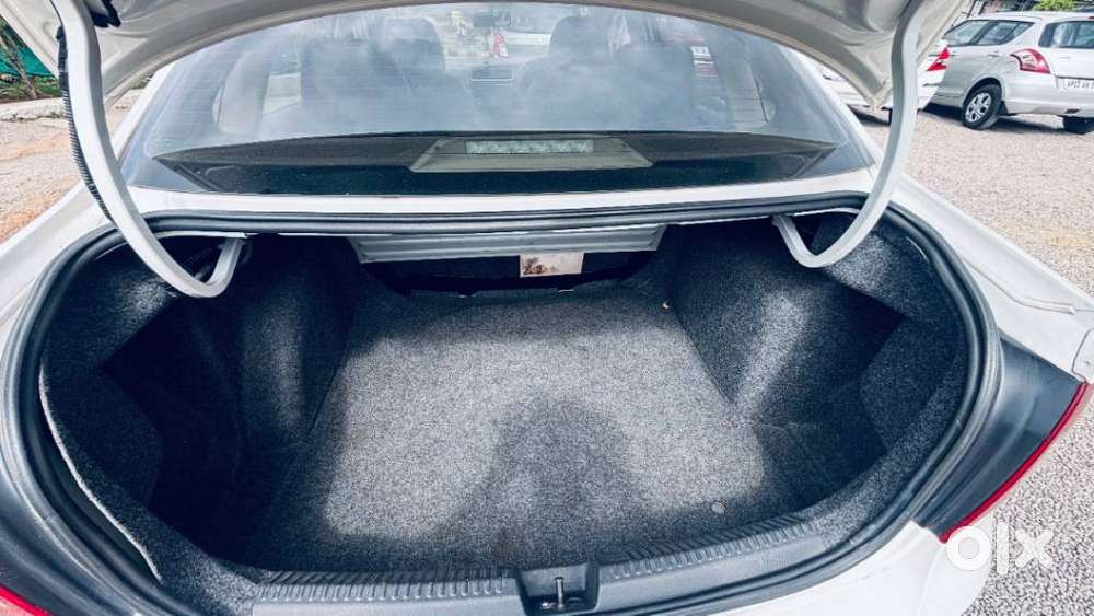 Skoda Rapid 1.5 Tdi At Elegance Plus, 2015, Diesel