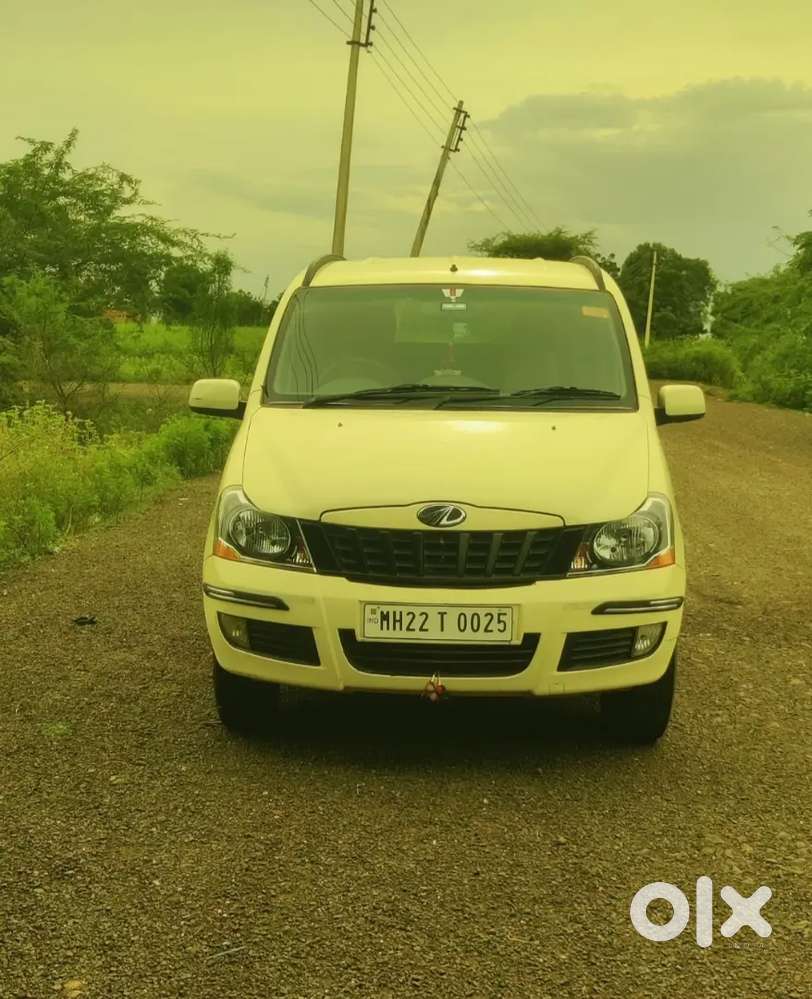Mahindra Quanto 1.5 C8 2013