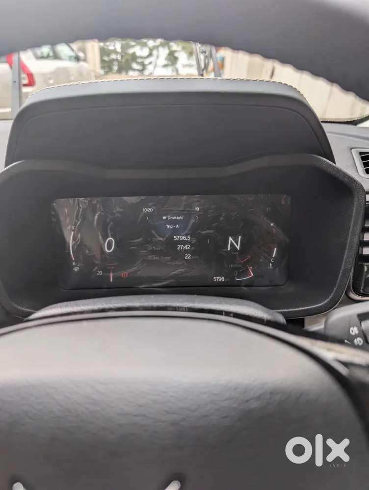 Sky Roof, Good Infotainment System