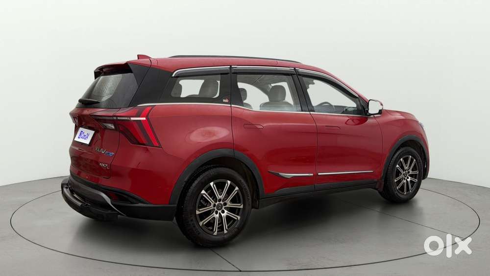 Mahindra Xuv700 2.0 Ax 7 Petrol Mt Str, 2021, Petrol