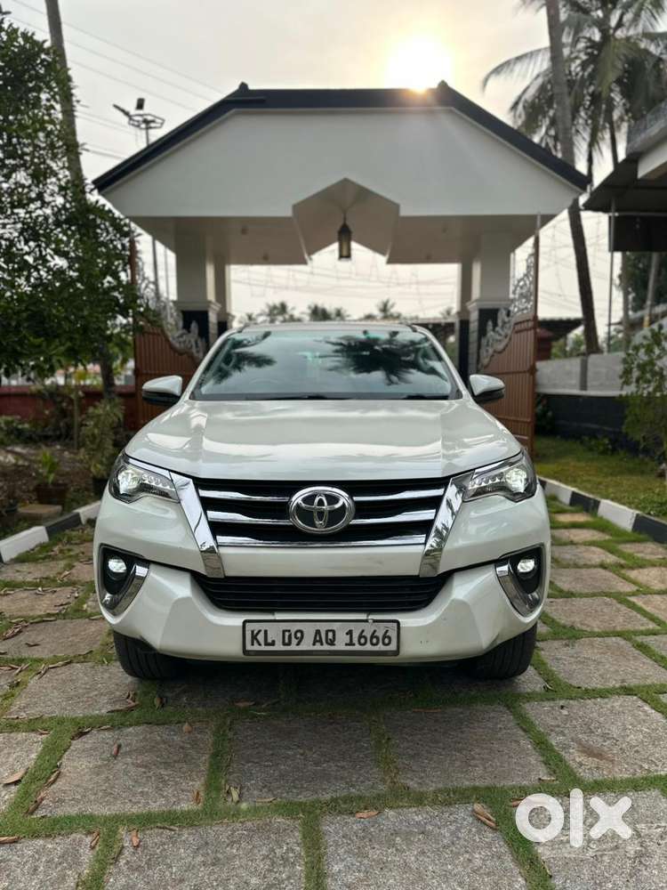 Toyota Fortuner 3.0 4x2 Automatic, 2018, Diesel