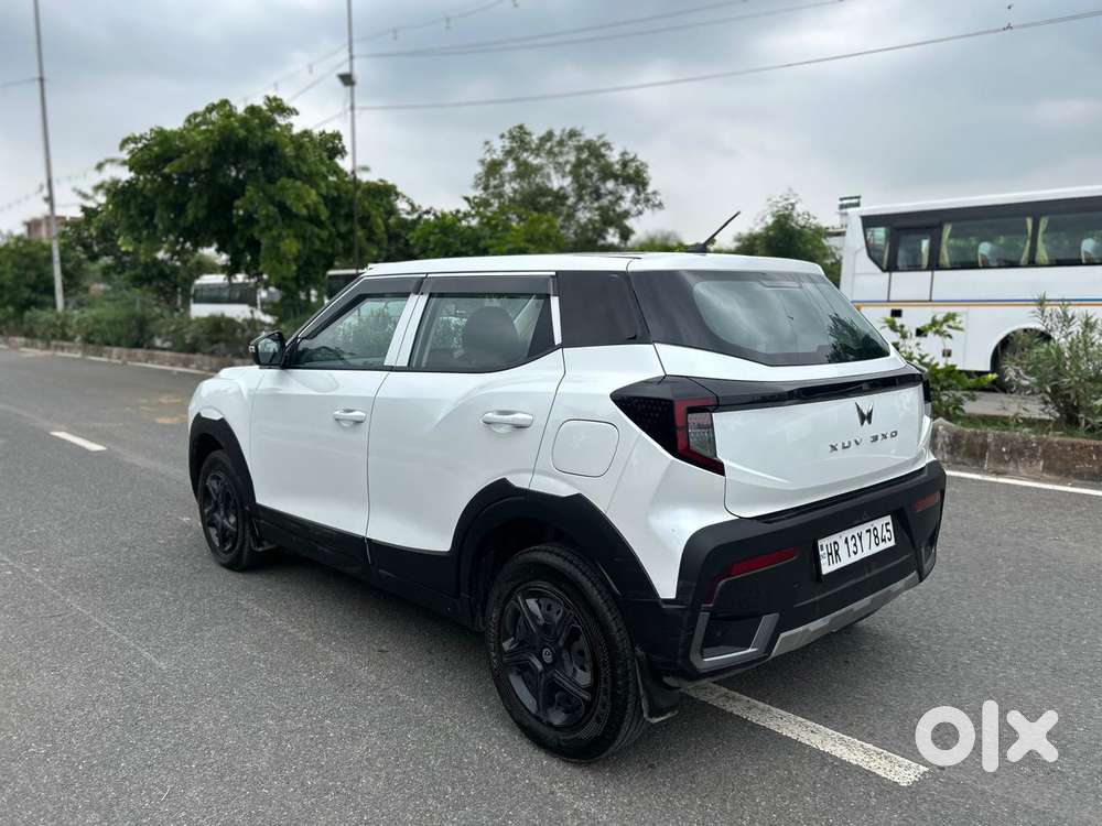 Mahindra Xuv 3xo, 2025, Petrol