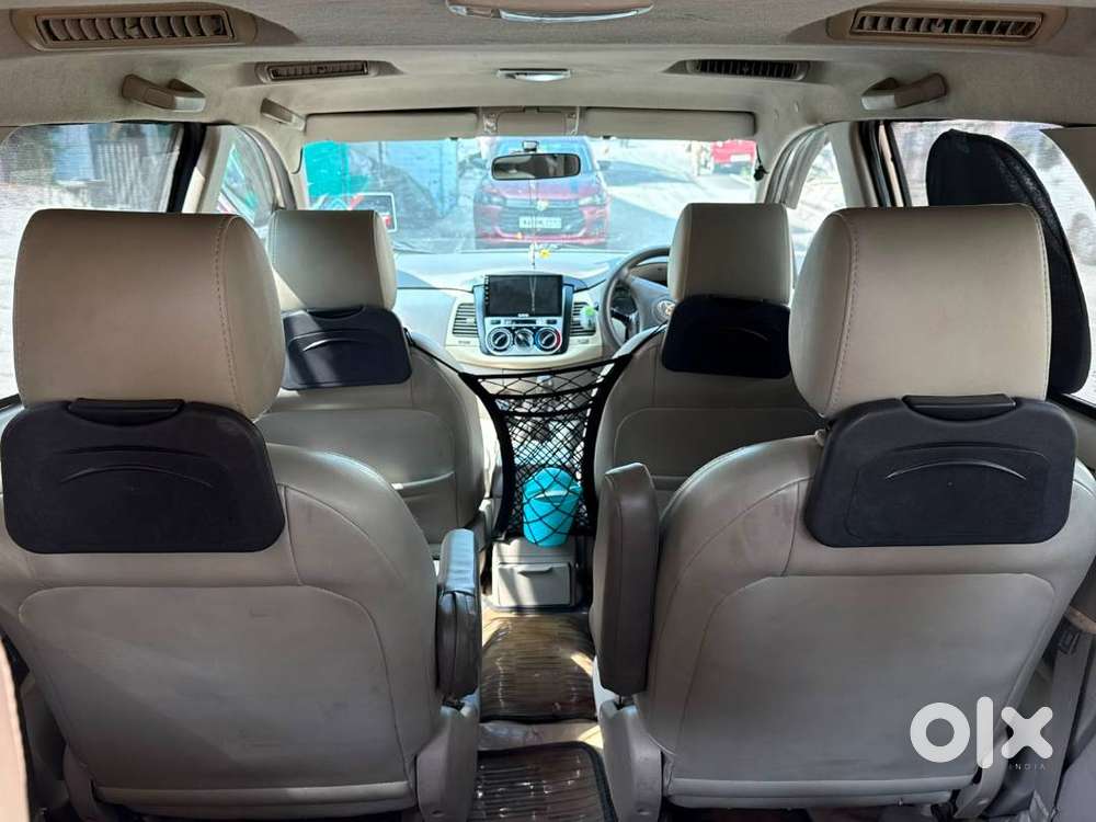 Toyota Innova 2010 Diesel 132000 Km Driven Well Maintained