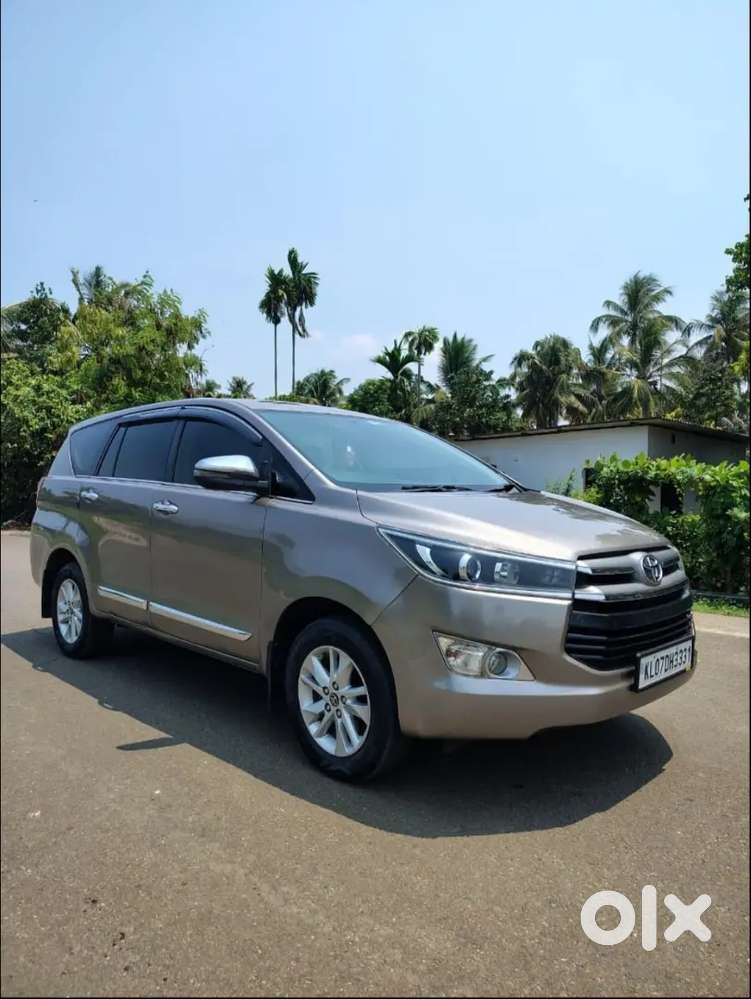 2017 Toyota Innova Crysta V 7 Str Manual