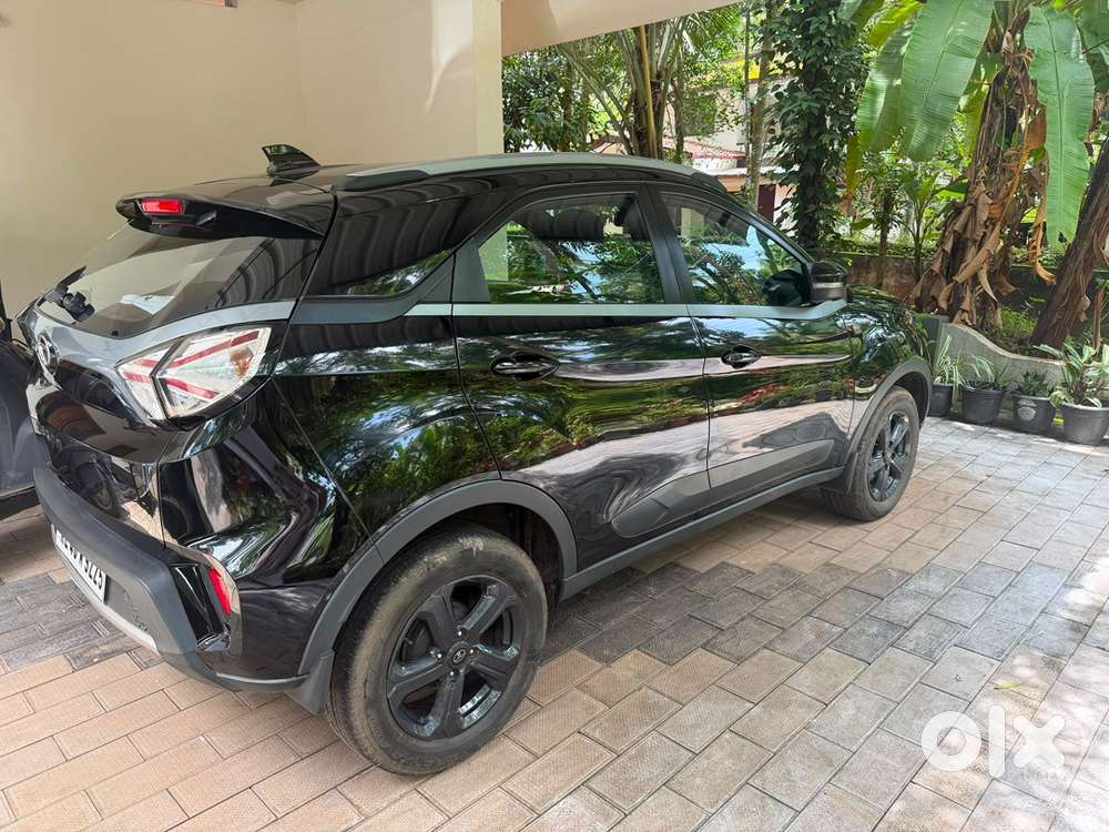 Tata Nexon Petrol 2022 Dark