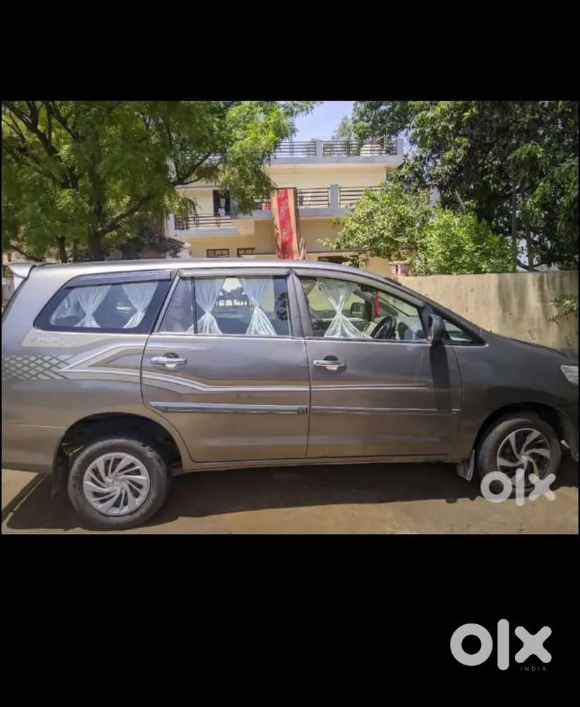 Toyota Innova Hycross 2.0 Diesel Manual 2012