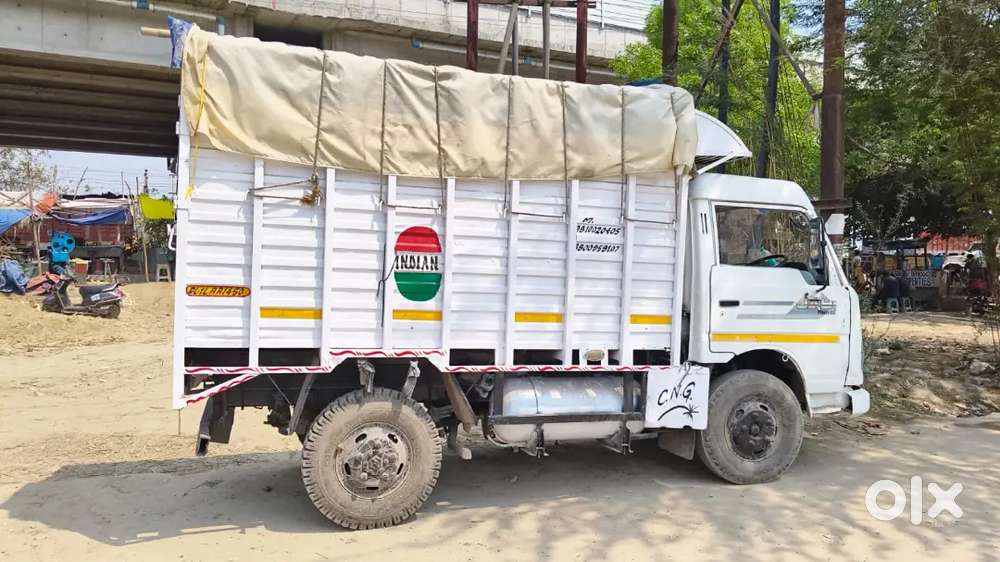 Jayo Mahindra 11 Feet