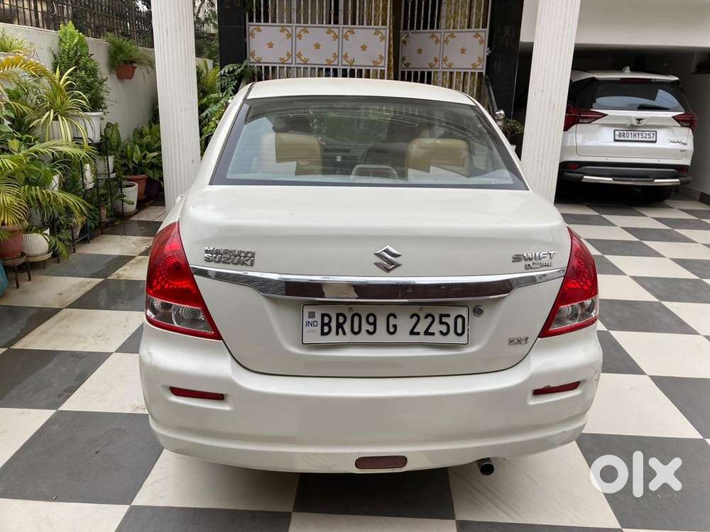 Maruti Suzuki Swift Dzire 2010 Petrol Well Maintained