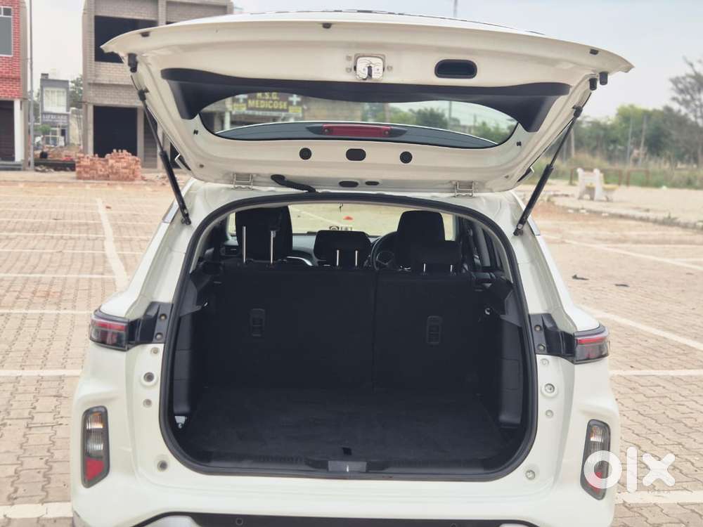 Maruti Suzuki Grand Vitara 1.5 Delta Smart Hybrid, 2023, Petrol