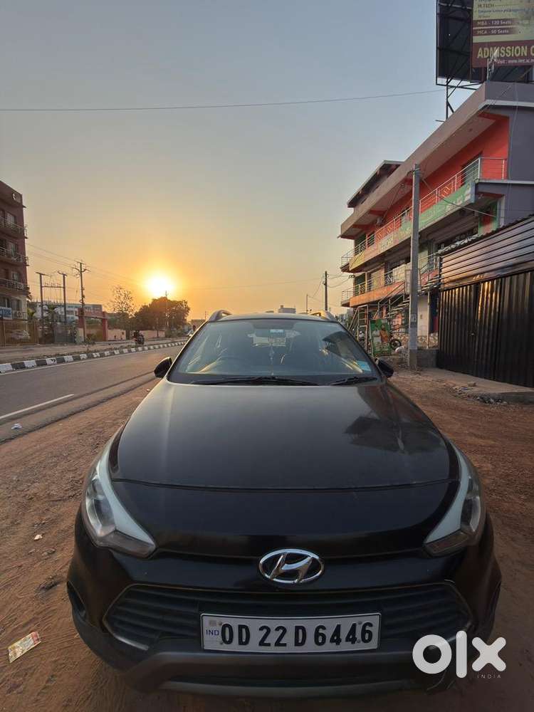 Hyundai I20 Active 2015 Petrol Well Maintained