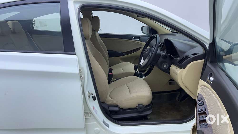 Hyundai Verna 1.6 Vtvt Sx, 2012, Petrol