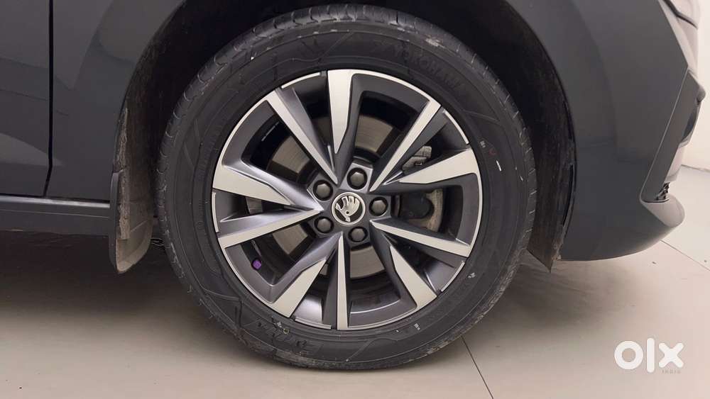 Skoda Slavia Style 1.5l Tsi Dsg, 2022, Petrol
