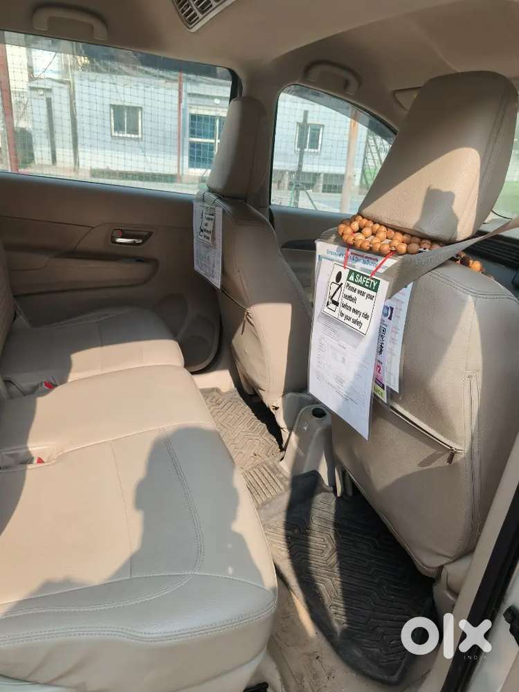 Urgent Sale Maruti Suzuki Ertiga Show Room Track 48000 Km Driven