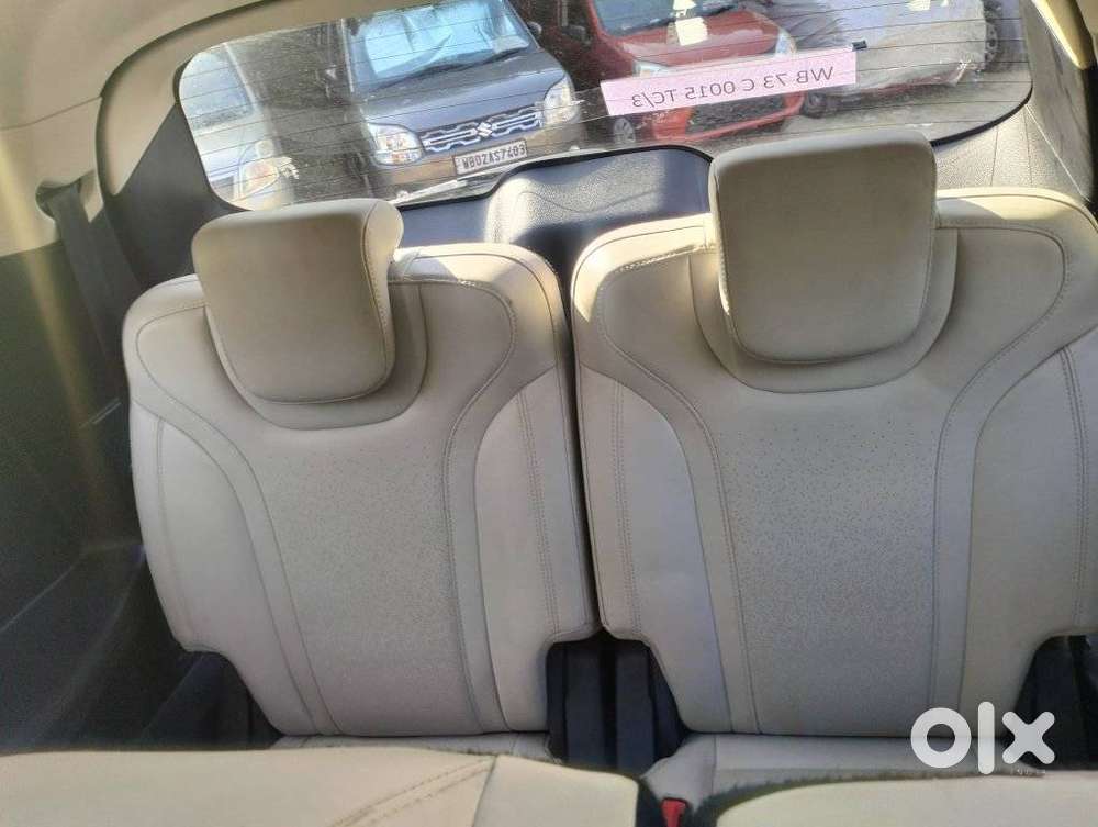 Mahindra Xuv700 2.0 Ax 7 Petrol At Str, 2025, Petrol