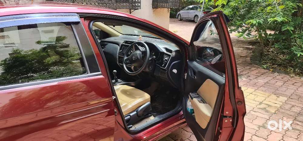 One Hand Driven Family Car