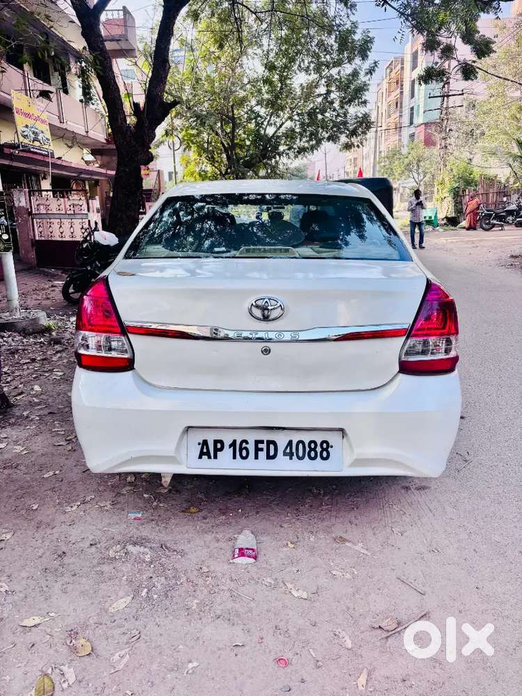 Toyota Etios 2018 Diesel 125000 Km Driven
