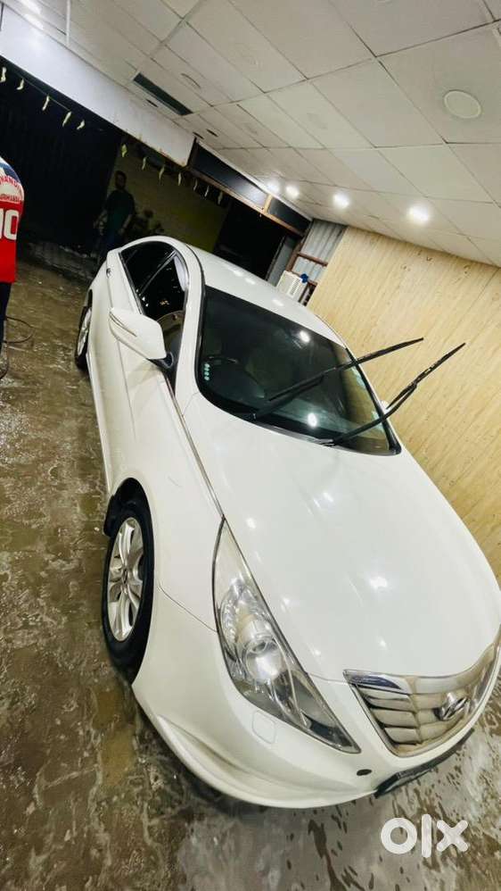 Hyundai Sonata 2013 Petrol 16520 Km Driven With Company Record