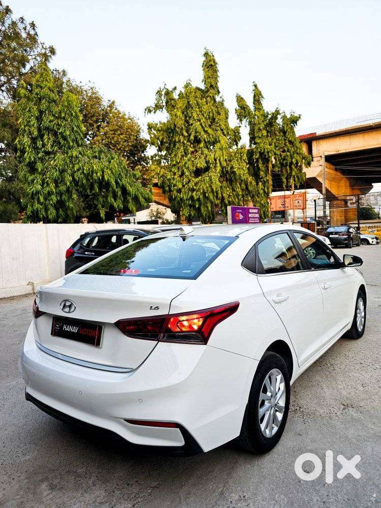 Hyundai Verna Vtvt 1.6 At Ex, 2018, Petrol