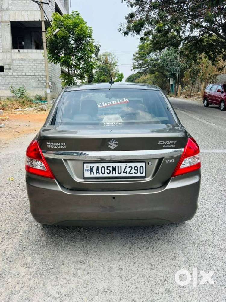 Maruti Suzuki Swift Dzire 1.2 Vxi Bsiv, 2016, Petrol
