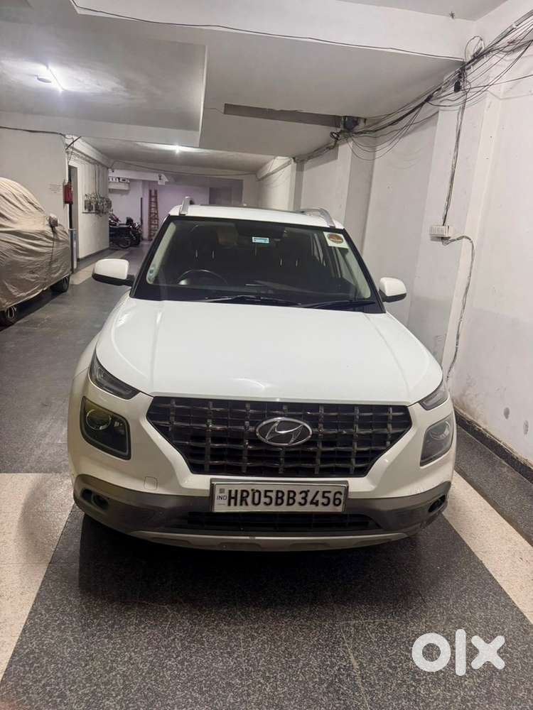 Hyundai Venue Petrol 2019