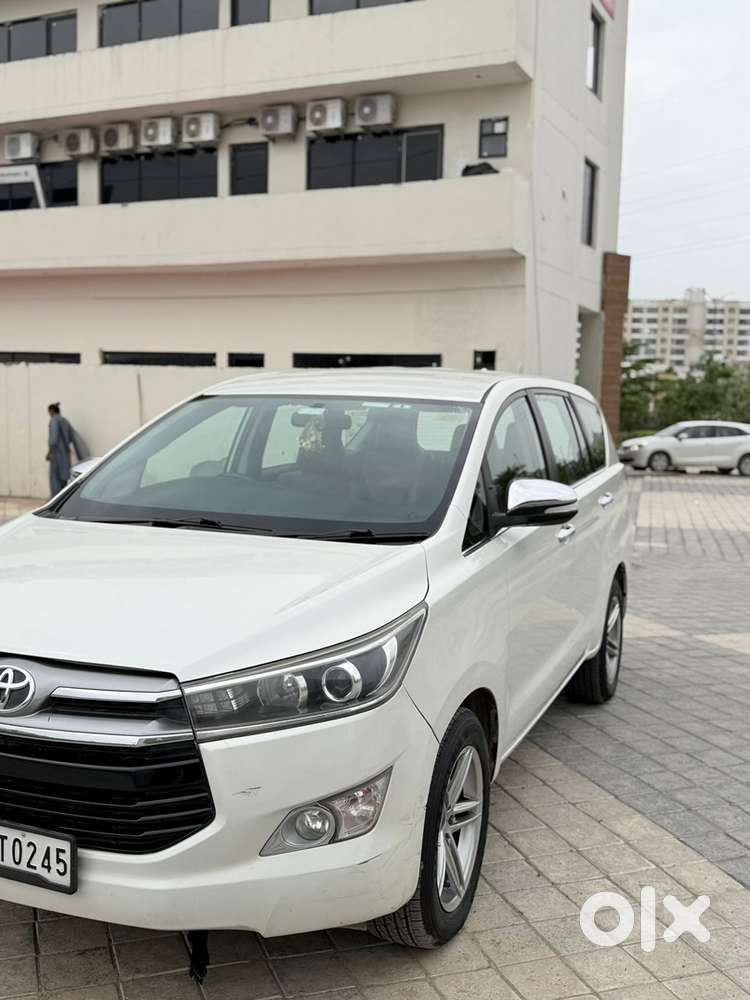 Toyota Innova Crysta Diesel 2017