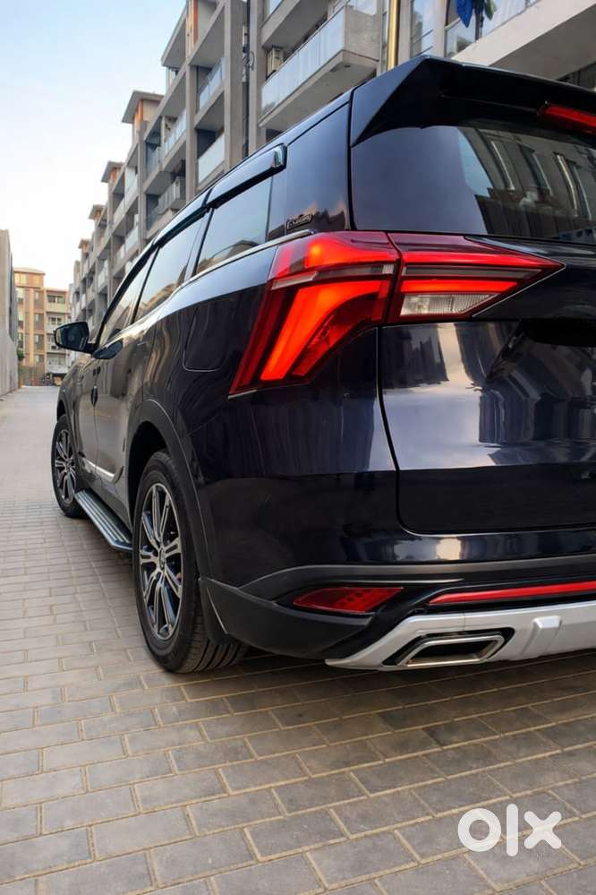 Mahindra Xuv700 2.0 Ax 7 Petrol Mt Str, 2022, Petrol