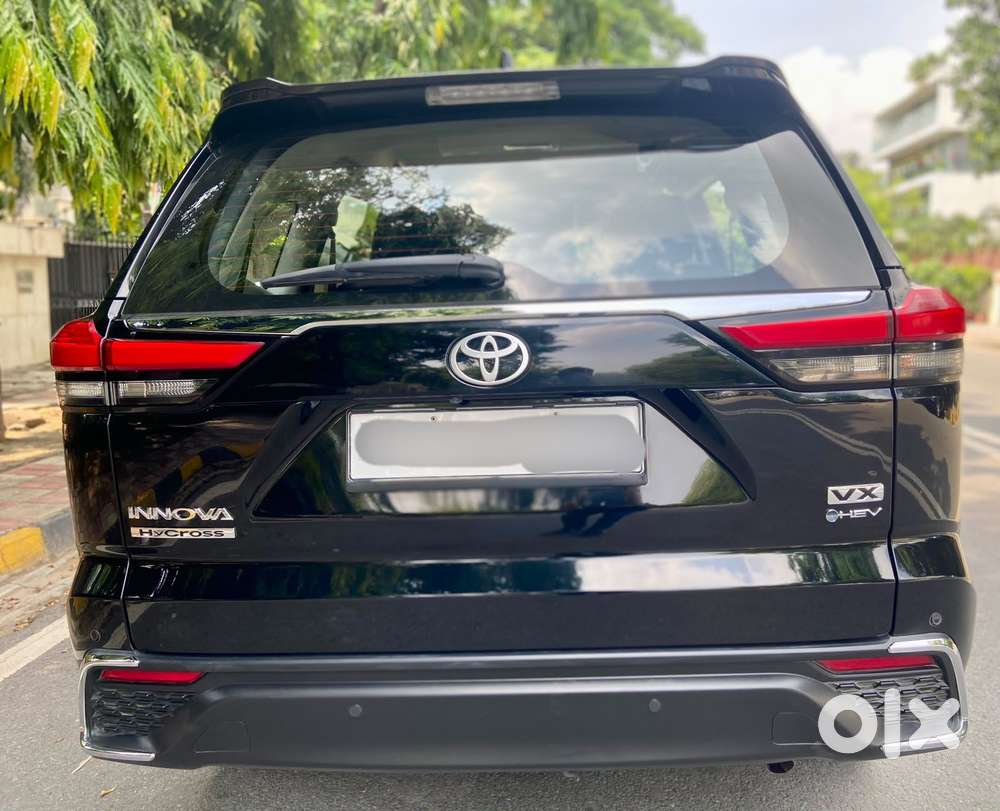 Toyota Innova Hycross 2.0 Vx Hybrid 8 Str, 2025, Cng & Hybrids