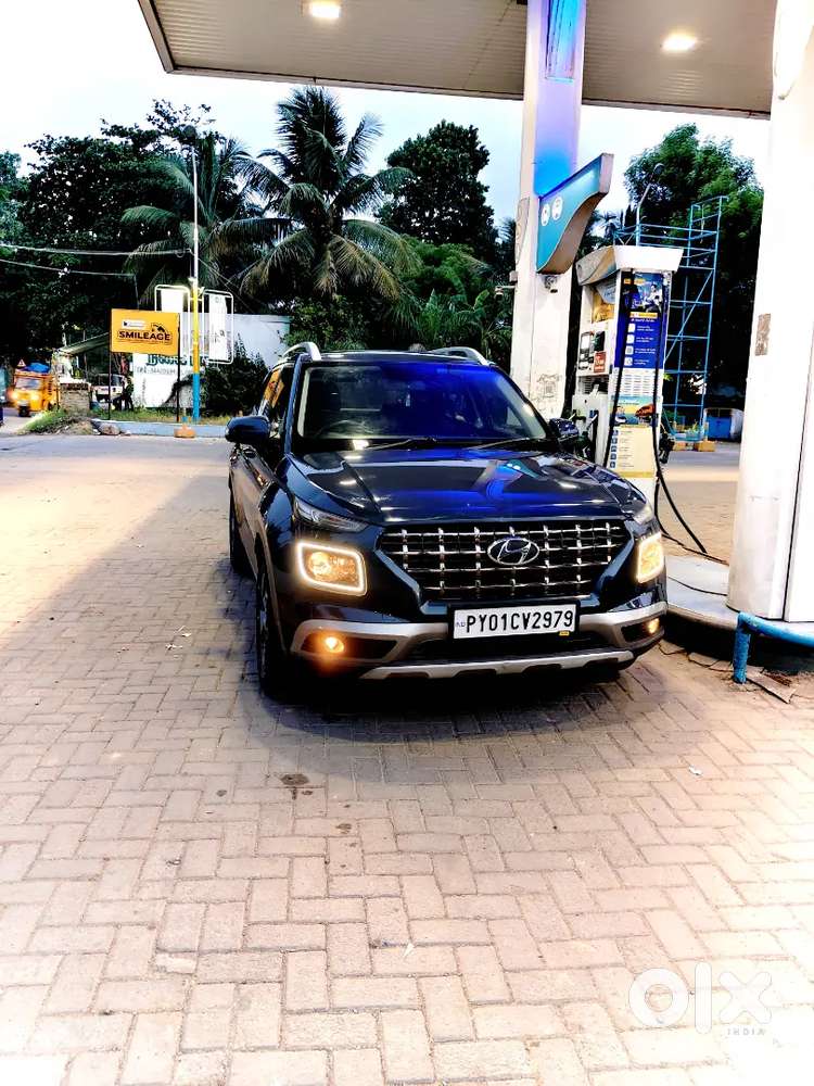 Hyundai Venue 2019 Diesel 131000 Km Driven