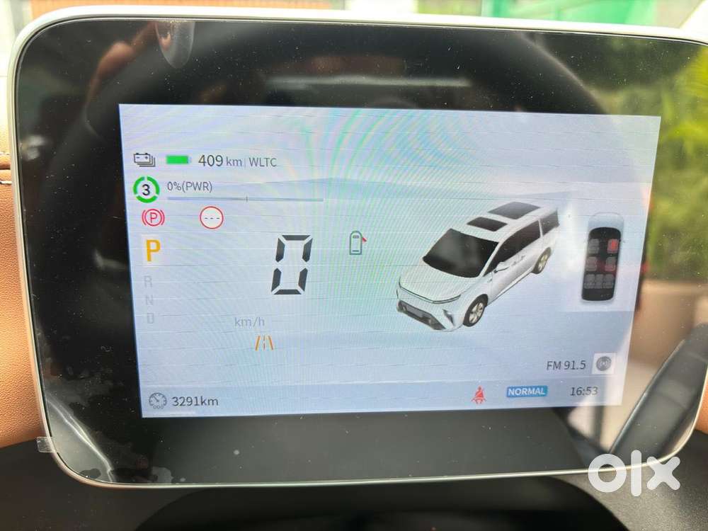 Mg M9 Presidential Limo, 2025, Electric