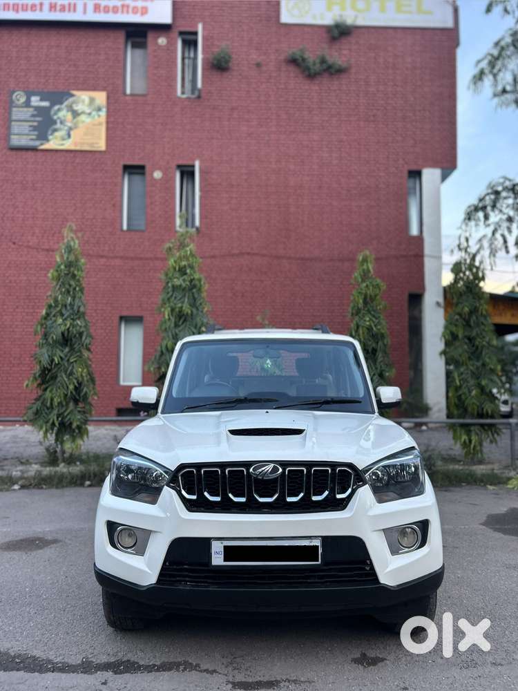 Mahindra Scorpio Classic 2.2 S 11 Mt 7 Str, 2020, Diesel