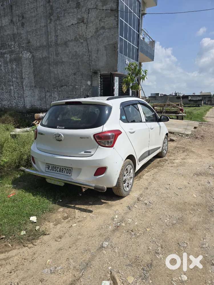 Hyundai Grand I10 Sportz 2015