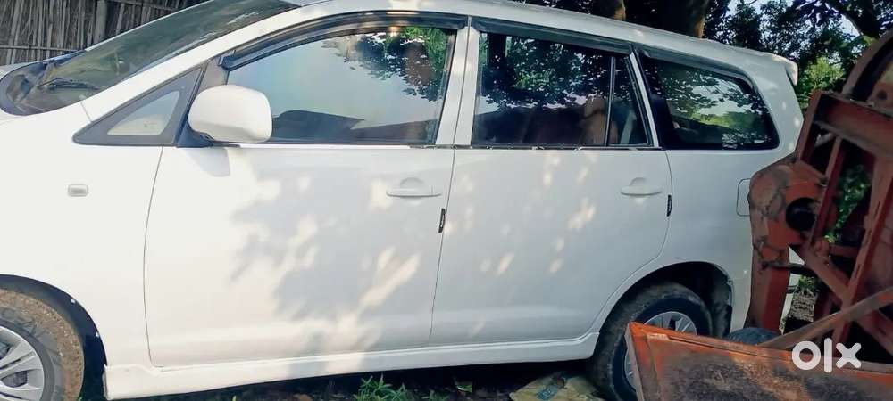 Toyota Innova Vx Petrol 2013