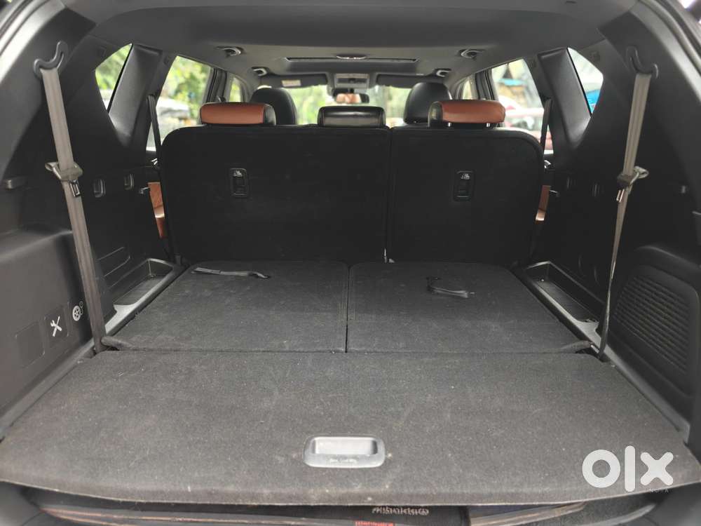 Mahindra Alturas G4 4wd At, 2021, Diesel