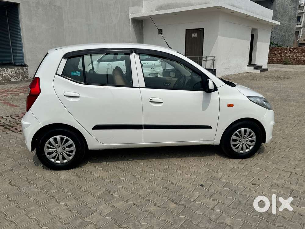 Hyundai I10 Sportz Option, 2016, Petrol