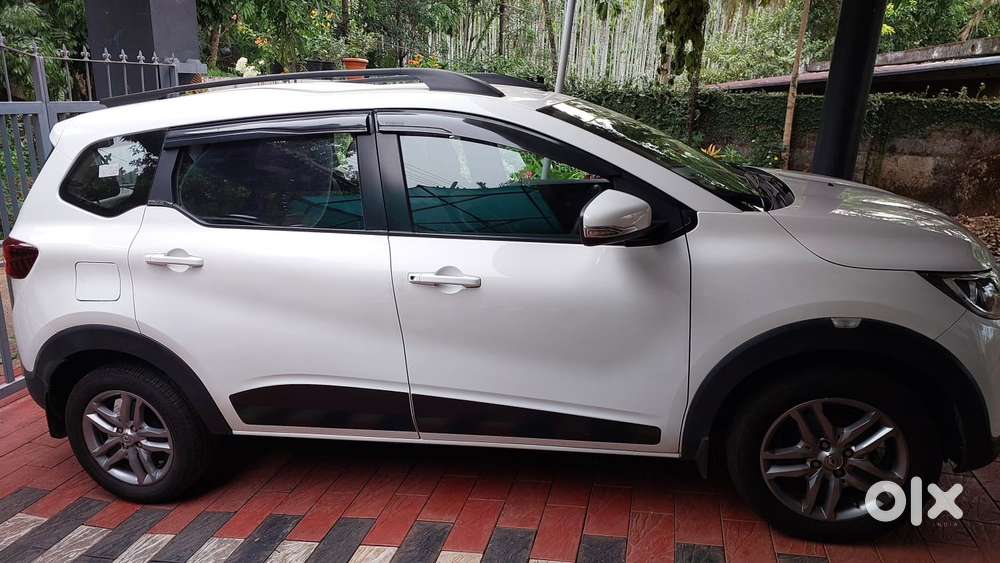Renault Triber Rxz, 2020, Petrol