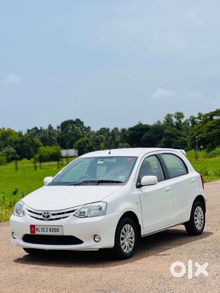 Toyota Etios Liva V, 2013, Petrol